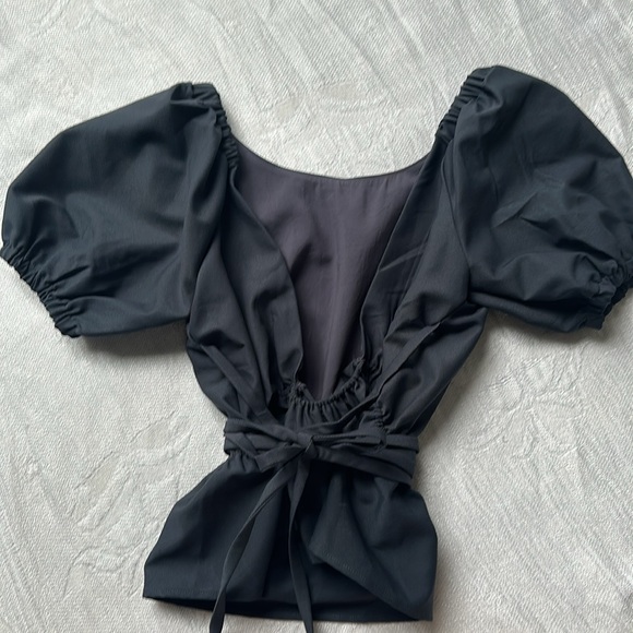 Anthropologie Line and Dot Open Back Peplum Top - Picture 4 of 5